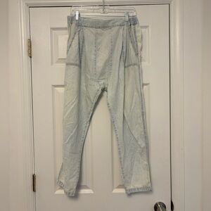The Great Denim Jogger Pants Size 2 Chambray Blue Elastic Waist Pull On